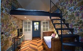 Apt 31